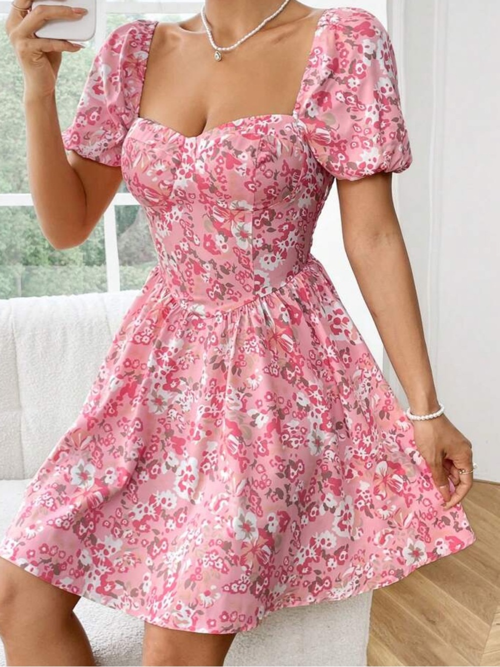Women’s Pink Floral Puff-Sleeve Mini Dress